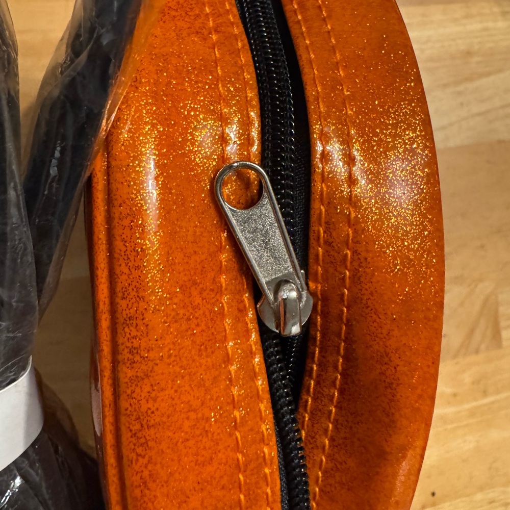 Lie Pain and Stitches Pumpkin Kult handbag - Picture 5 of 7